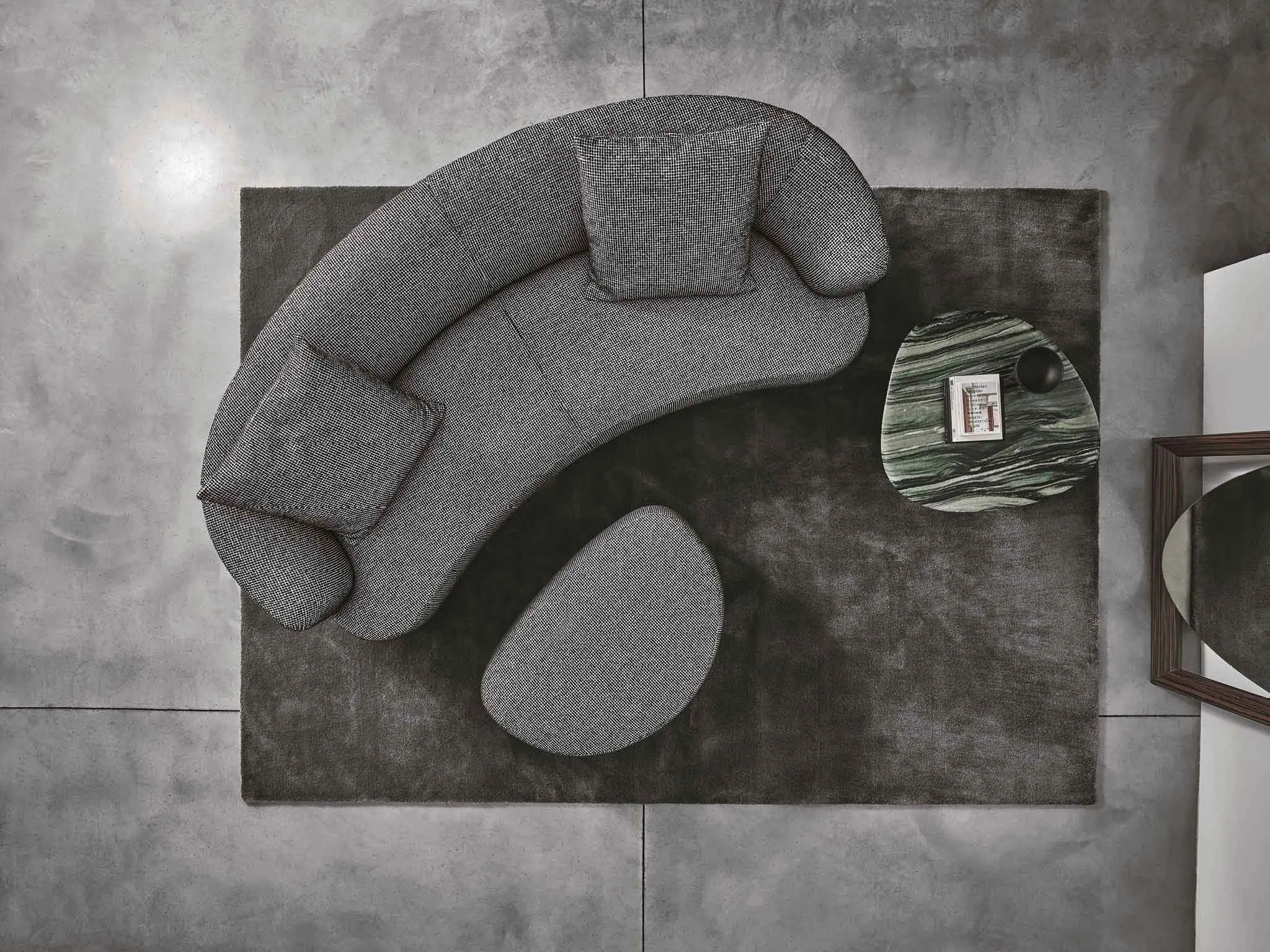 YVES Divan 2