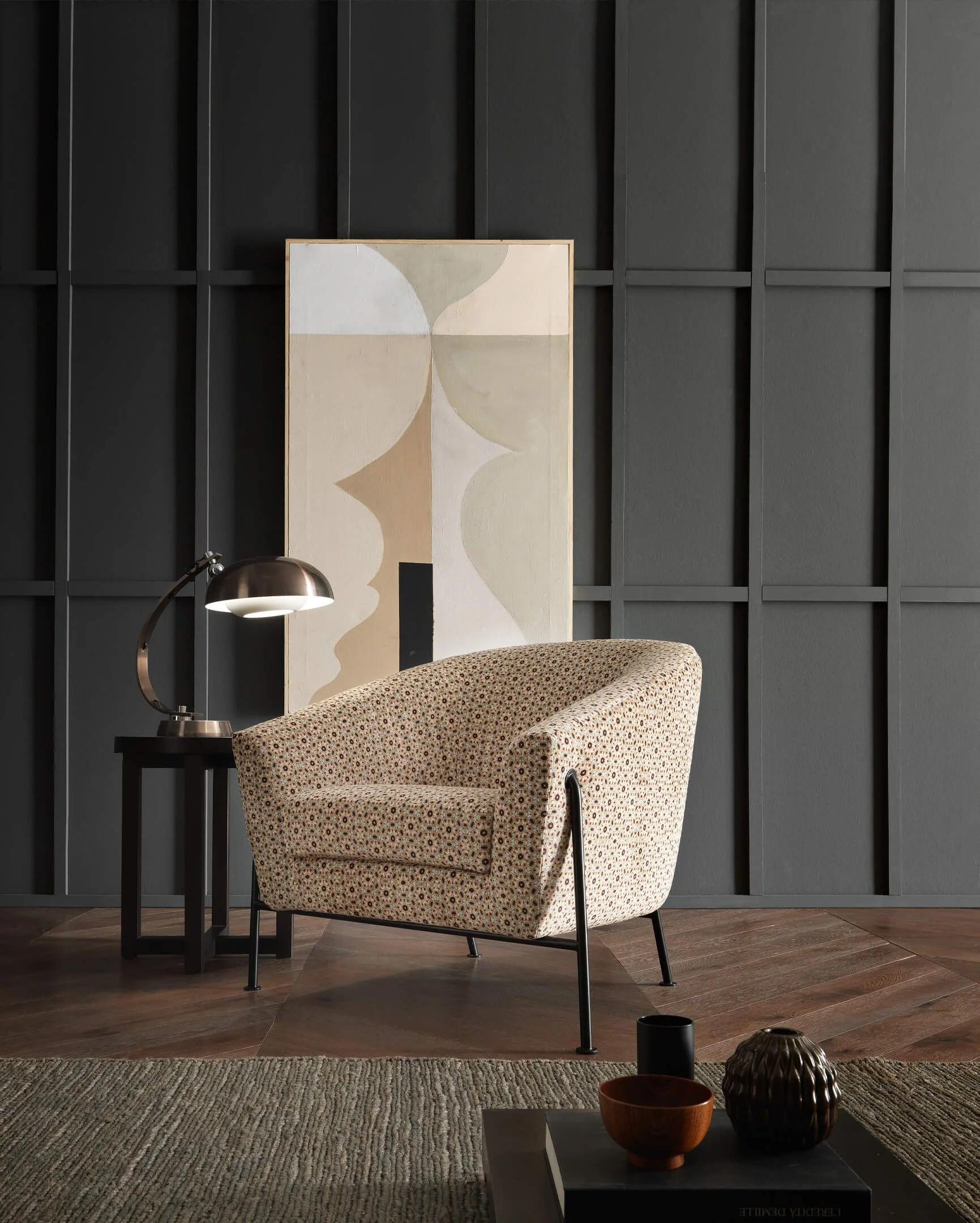 LOREN Armchairバランスbetween contemporary aesthetics and functional comfort. 2
